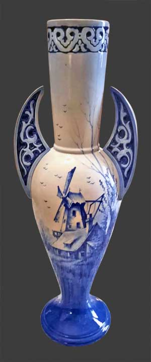 Vue d'un vase alhambra de Wasmuël.