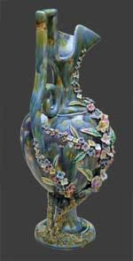 Vue de côté de l'aiguière