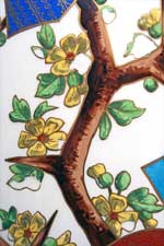 Vue d'un autre détail du décor du vase de gauche