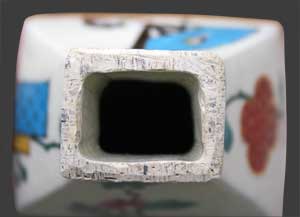 Vue du dessus du vase.
