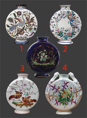 Vue du vase à côté de quatre autres de même forme.