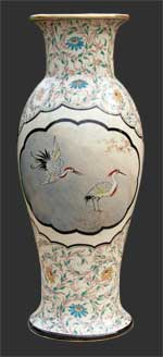 Le vase de gauche vue de face