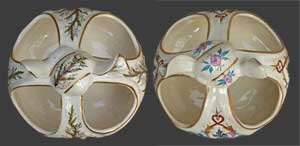 Vue du dessus des deux vases.