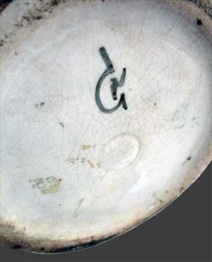 Vue du dessous du pichet de Wasmuël.