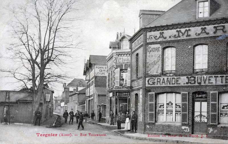 Vue originale de la photo de l'entrée de la rue où se trouve la faïencerie sans annotation